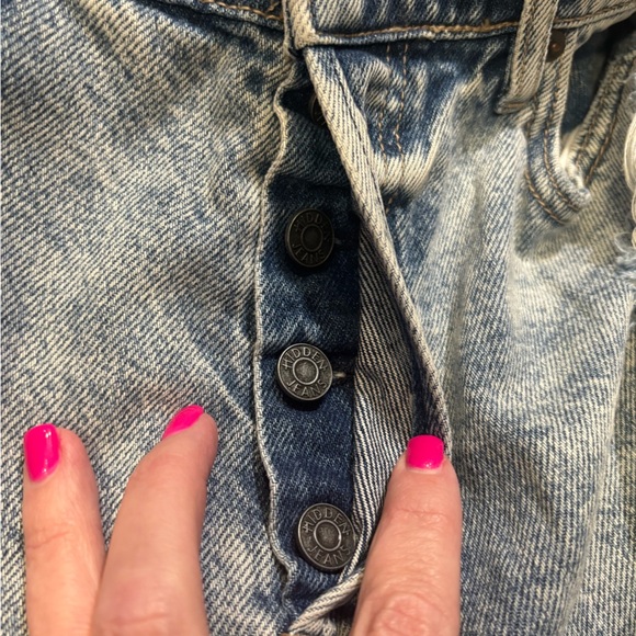 Hidden Logan Heavy Distressed Dad Jeans Size 31 (like new condition) - Picture 6 of 6